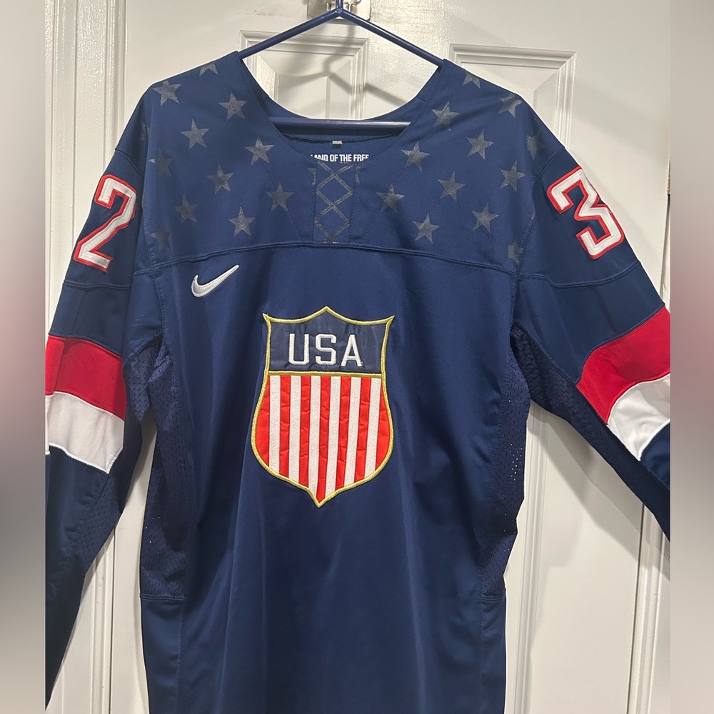 Team USA Men’s Nike Hockey Jersey- Jonathan Quick
